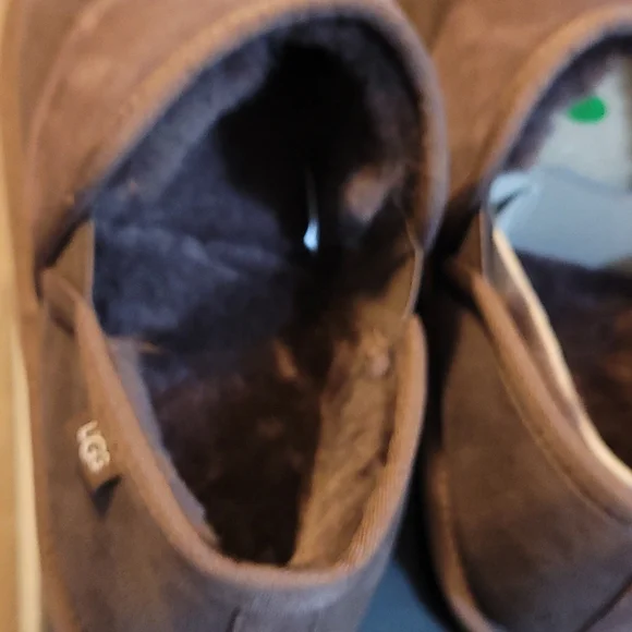 UGG LEISURE SLIP-ON - Picture 7 of 8